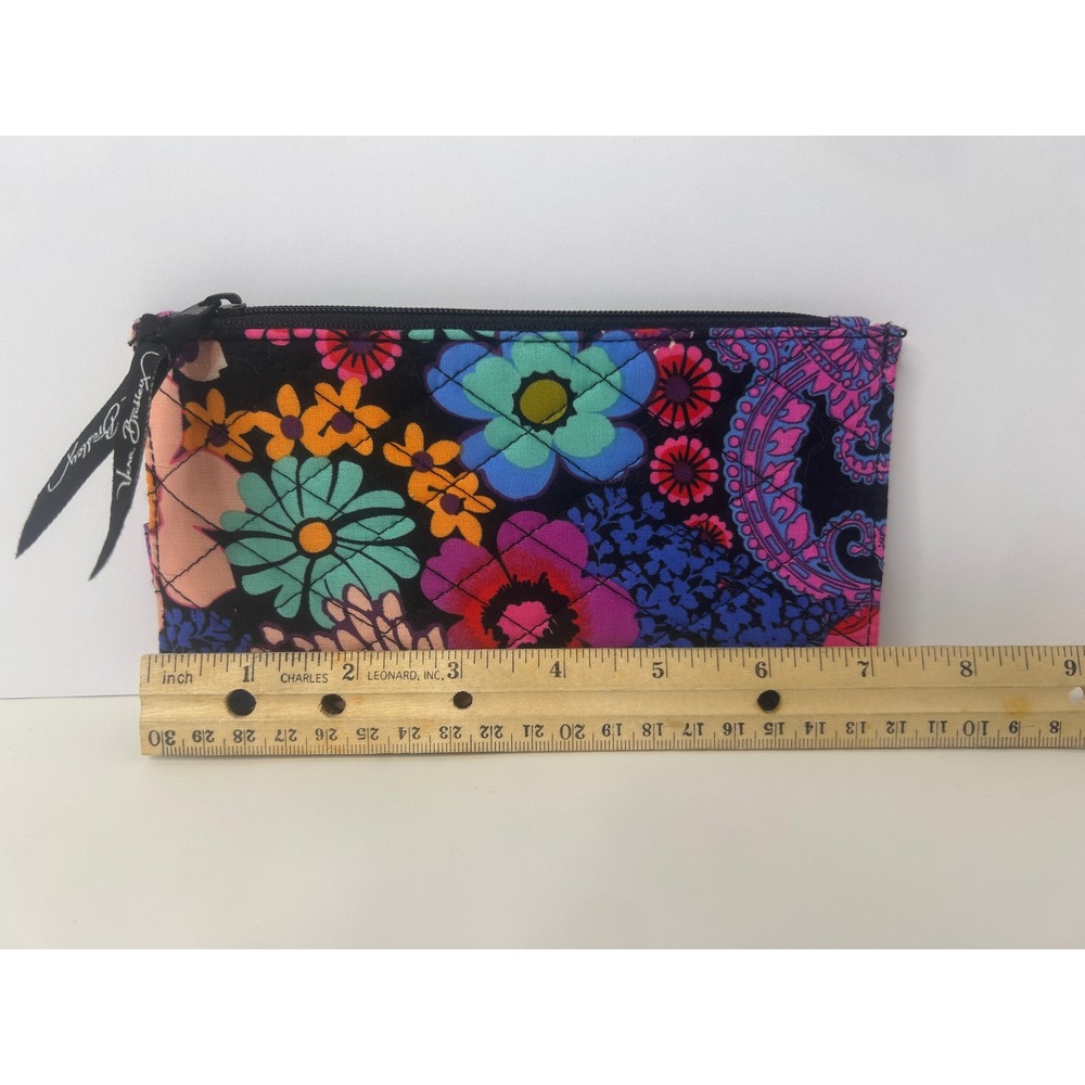 Vera Bradley ID Case Wallet Womens Multicolor Excellent Quilted Floral Paisley